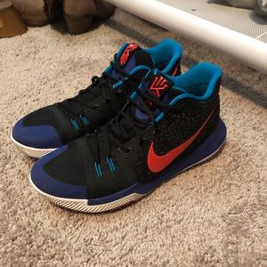 Nike Kyrie 3 Kyrache light Very clean!